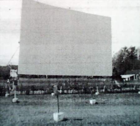 Lakes Drive-In Theatre - Lakes Up Screen-Date Unknown